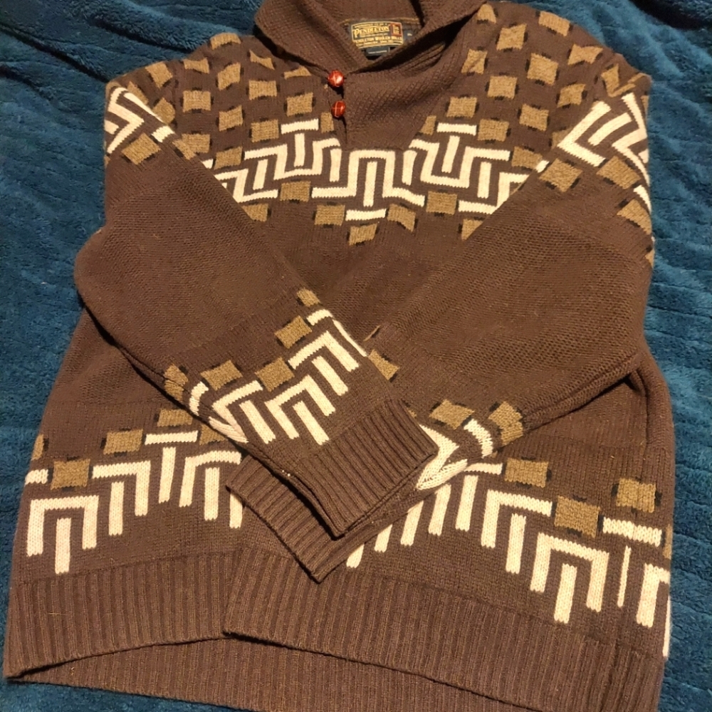 Beautiful vintage chocolate brown pendleton sweater virgin wool 100%